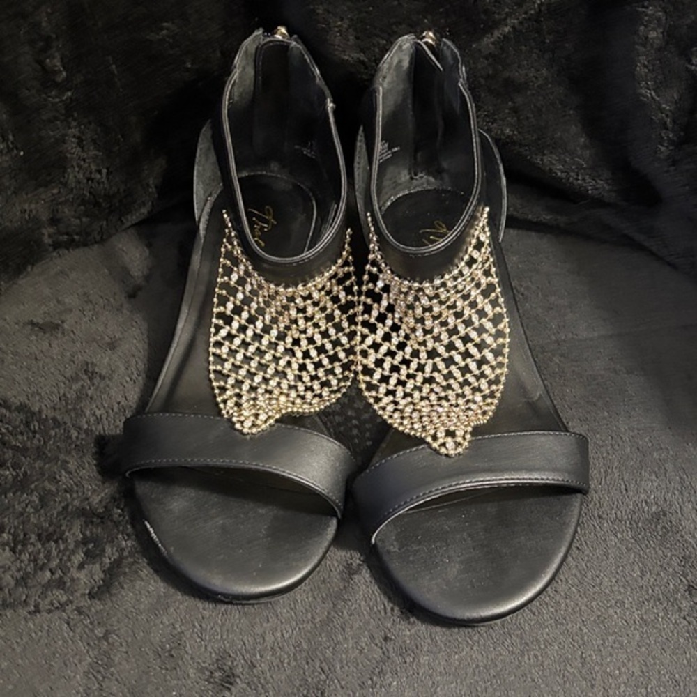 Black sandals with rhinestones zip up backing size 7.5W